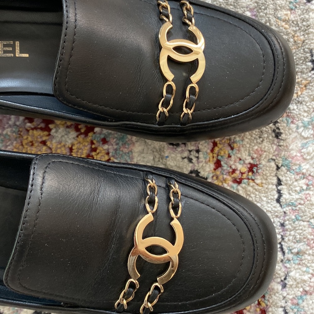 Chanel Black Leather CC Chain Link Slip On Loafers Size 39.5 - Picture 5 of 9